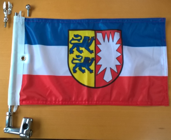 Schleswig-Holstein mit Wappen, Eine Motorradfahne 40 x 28 cm. 2 Fahnen zu einer Fahne vernäht